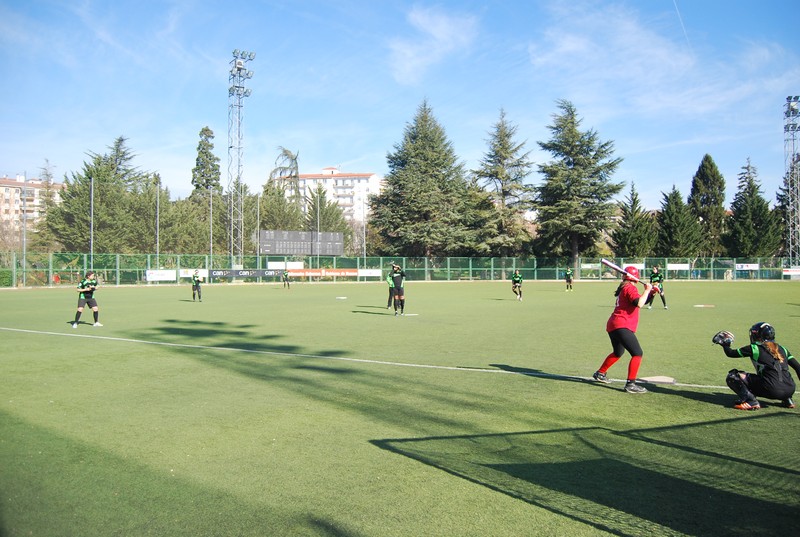 Triangular de Sofbol en Burlada